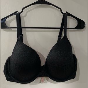 PINK bra. Black lace. 36DD